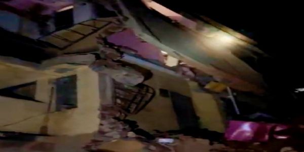 बोकारो में बड़ा हादसा टला, चार मंजिला इमारत का हिस्सा गिरा