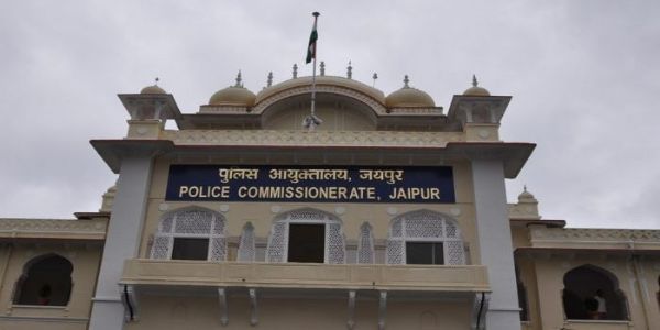 न्यूड वीडियो कॉल कर महिला ने बुजुर्ग को किया ब्लैकमेल