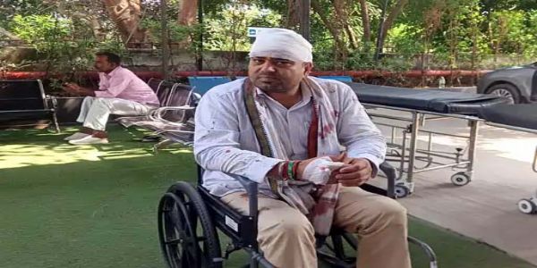 फरीदाबाद : इनेलो नेता पर छोटे भाई ने किया जानलेवा हमला, पत्नी भी घायल