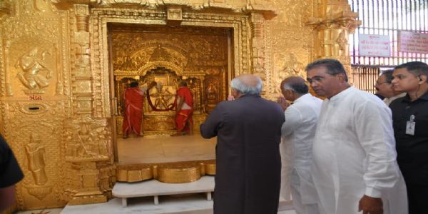 मुख्यमंत्री ने प्रसिद्ध तीर्थ क्षेत्र महुड़ी में भगवान घंटाकर्ण का किया दर्शन-पूजन
