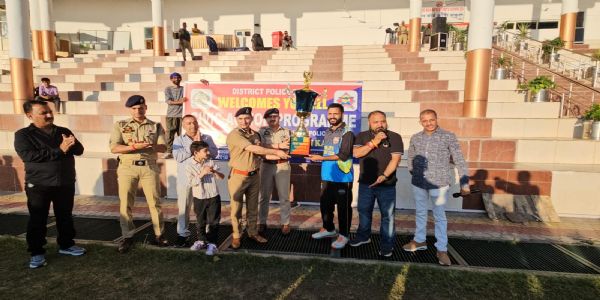 बाबा जीतो क्रिकेट क्लब ने जीता कटरा में सिविक एक्शन प्रोग्राम के तहत आयोजित क्रिकेट टूर्नामेंट का फाइनल मुकाबला