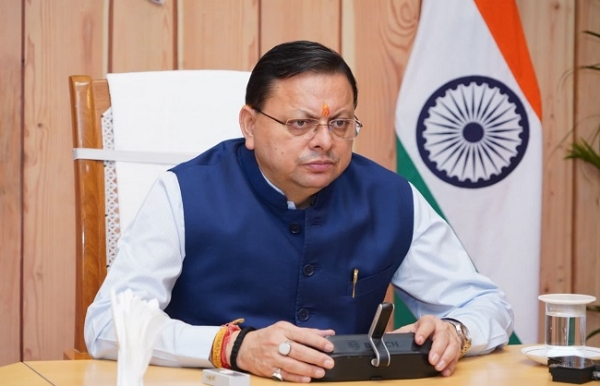 मुख्यमंत्री आवास में मुख्यमंत्री पुष्कर सिंह धामी उच्च स्तरीय बैठक करते।