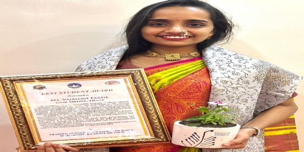 नर्सिंग सम्मेलन में टीएमसी की वैभवी बनी राज्य की सर्वश्रेष्ठ छात्रा