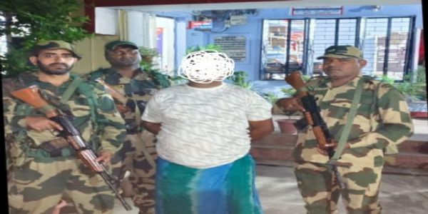 जमीनी विवाद में पिस्टल के बल पर रंगदारी मांगने वाला अभियुक्त गिरफ्तार