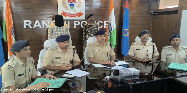 रांची में ज्वेलरी शॉप में ठगी का प्रयास विफल, अंतरराज्यीय ठग गिरफ्तार