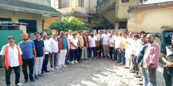 भाजपा-जदयू ने चलाया जनसंपर्क अभियान, घर-घर जाकर सुनी लोगों की समस्याएं