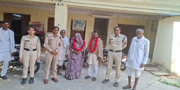 राजगढ़ः पुलिस ने पति-पत्नी के बीच कराया समझौता, पति ने लिया शराब छोड़ने का संकल्प