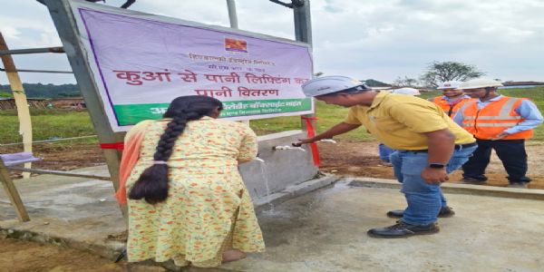 हिंडालको की पहल पर जनजातियों को पेयजल की समस्या से मिली निजात