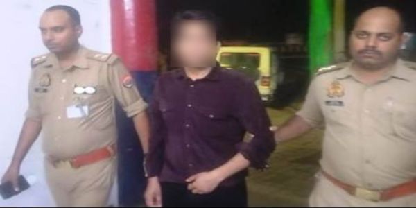 अमाैसी एयरपोर्ट पर कारतूस के साथ पकड़ा गया युवक