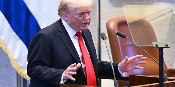 अमेरिका के राष्ट्रपति डोनाल्ड ट्रंप सोमवार को इजराइली संसद (नेसेट) को संबोधित करते। फोटो - सीबीएस न्यूज