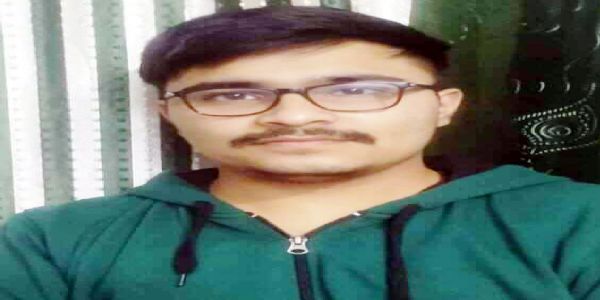 राज्य स्तरीय वाद-विवाद में कुमाऊं विवि के अर्णव ने जीता सर्वश्रेष्ठ वक्ता का पुरस्कार