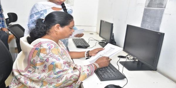 भोपाल महापौर मालती राय को ‘‘महापौर हेल्प लाईन’’ पर मिलीं 1538 शिकायतें