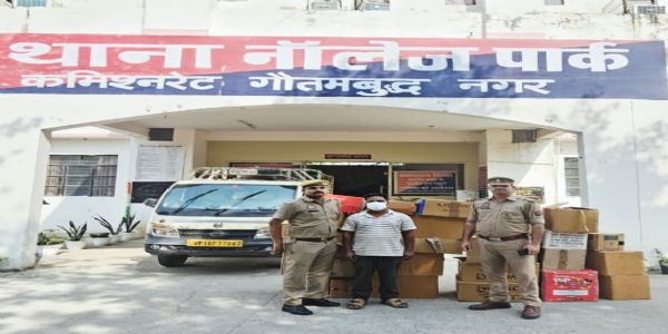 अवैध रुप से पटाखा बेचने वाले पांच आराेपित गिरफ्तार