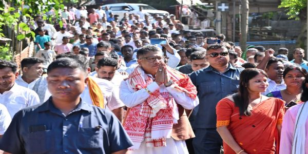 मोरीगांव जिला दिवस पर मूर्ति स्थापना, जल क्रीड़ा और वृक्षारोपण से मनाया उत्सव