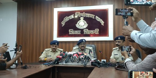 अपडेट : सिवनी हवाला लूटकांड में बड़ी कार्रवाई, एसडीओपी पूजा पांडे सहित 11 पुलिसकर्मियों पर एफआईआर, 8 गिरफ्तार, 3 फरार