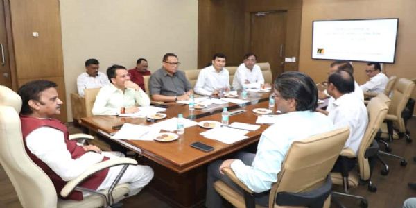 मप्रः उप मुख्यमंत्री शुक्ल ने की रीवा जिले के विकास कार्यों विस्तृत समीक्षा