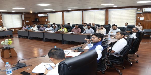 डीसी ने विभिन्न विभागों का किया समीक्षात्मक बैठक, दिए कई आवश्यक निर्देश