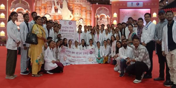विद्यार्थियों ने नई न्याय व्यवस्था पर आधारित प्रदर्शनी का किया अवलोकन