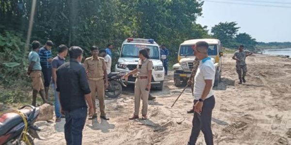 अवैध खनन के खिलाफ पुलिस का अभियान