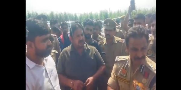 गांव के जंगल में मिले गौवंशों के अवशेष, आक्रोशित भीड़ ने घंटों किया हंगामा