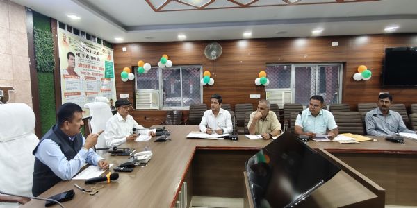 पराली जलाना दण्डनीय अपराध, लग सकता है 15 हजार रुपए तक जुर्माना