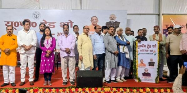 भारत तभी आत्मनिर्भर बनेगा जब हर नागरिक स्थानीय उत्पादों को अपनाने का संकल्प लेगा : सांसद