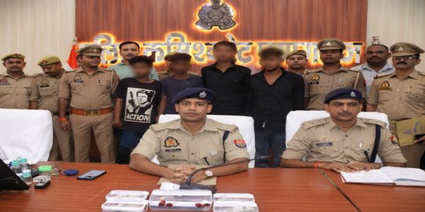 प्रयागराज: दम्पति से हुई लूट का खुलासा, चार लुटेरे गिरफ्तार