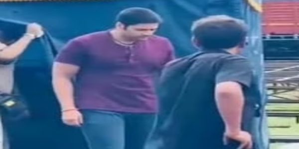 वाराणसी में वेब सीरीज मिर्जापुर सीजन-4 की शूटिंग, गुड्डू भईया को देखने उमड़े प्रशंसक