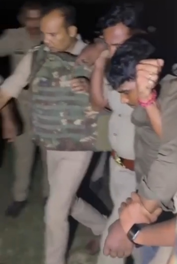 पुलिस मुठभेड़ में घायल अभियुक्त