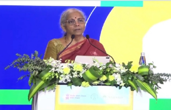 ‘किसान प्रशिक्षण एवं साझा सुविधा केंद्र’ के उद्घाटन पर संबोधित करते वित्त मंत्री ‘किसान प्रशिक्षण एवं साझा सुविधा केंद्र’ के उद्घाटन पर संबोधित करते वित्त मंत्री