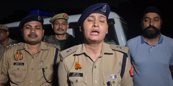 जानकारी देते हुए एसपी सिटी