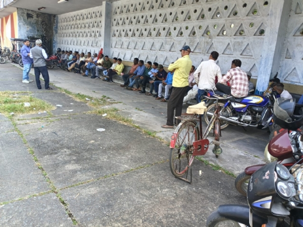 बैठक में शामिल भवन सिंह समेत अन्य बैठक में शामिल भवन सिंह समेत अन्य