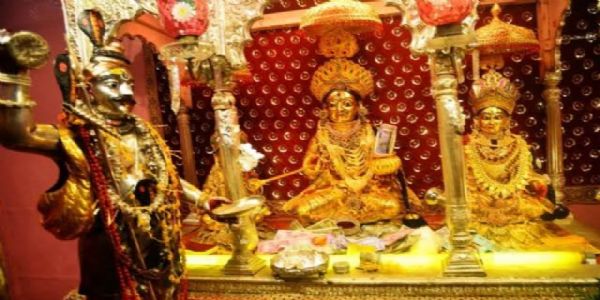 स्वर्णमयी अन्नपूर्णा के दरबार में स्वयं महादेव जगत कल्याण के लिए याचक,सिर्फ चार दिन के लिए ही खुलता है दरबार