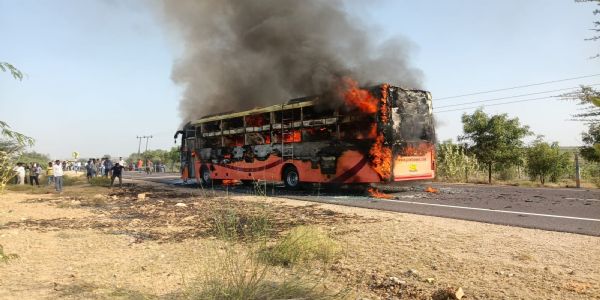 जैसलमेर बस अग्रिकांड में मृतकों की संख्या 22 पहुंची, आठ अब तक गंभीर