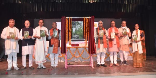 साम्यवादियों ने सबसे अधिक नुकसान भारत का किया : स्वान्त रंजन