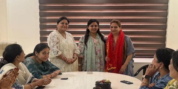 भाजपा महिला मोर्चा ने जम्मू-कश्मीर को वैश्विक पहचान दिलाने के लिए डॉ. अरविंदर कौर  को किया सम्मानित
