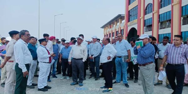दक्षिण पूर्व रेलवे के जीएम ने शालीमार और संतरागाछी स्टेशनों का किया निरीक्षण