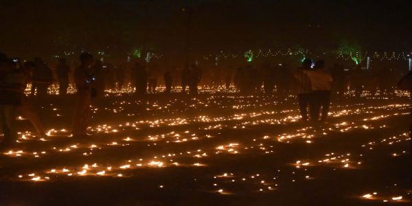 नगर निगम मुरादाबाद ने भव्य ड्रोन शो के साथ जलाए 11 लाख दिए