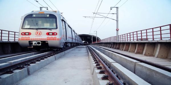 शनिवार से मेट्रो ट्रेन के समय एवं फेरो में बढ़ोतरी