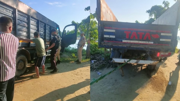 असमः तिनसुकिया जिले में भारतीय सेना के शिविर पर हुए घातक हमले में इस्तेमाल ट्रक को असम-अरुणाचल सीमा से पुलिस ने किया बरामद असमः तिनसुकिया जिले में भारतीय सेना के शिविर पर हुए घातक हमले में इस्तेमाल ट्रक को असम-अरुणाचल सीमा से पुलिस ने किया बरामद