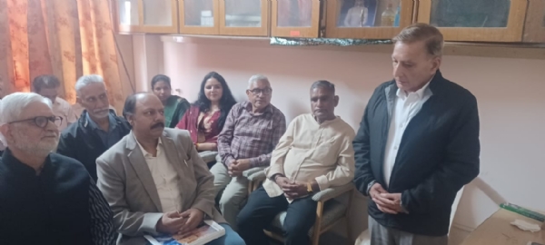 धन्वंतरि दिवस के अवसर पर आयोजित कार्यक्रम के दौरान।