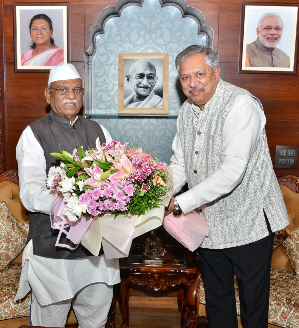 राजस्थान उच्च न्यायालय के मुख्य न्यायाधीश ने की राज्यपाल से शिष्टाचार भेंट