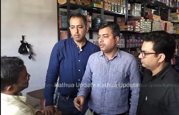 Kathua administration tightens its grip ahead of Diwali, inspects firecracker warehouses near Kharot More
