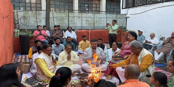 दीपावली मिलन कार्यक्रम में स्वदेशी जीवनशैली के उपयोग का लिया संकल्प