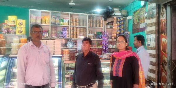 एलबी फूड, उमेश स्वीट्स, सिद्धि स्वीट्स को ठोका जुर्माना