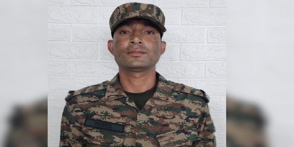 राजधानी एक्सप्रेस में सेना के जवान ने बचाई आठ माह के बच्चे की जान