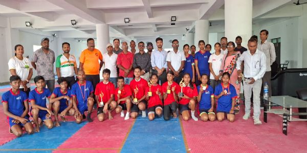 खेल भावना और उत्साह के साथ संपन्न हुई प्रमंडल स्तरीय विद्यालय खेल प्रतियोगिता