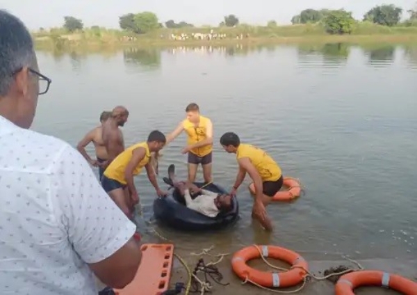 पार्वती नदी में डूबने से तीन की मौत