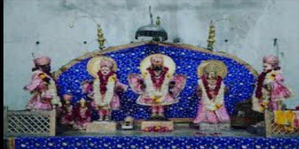 श्रीरामचंद्र जी मंदिर में ठाकुर जी धारण करेंगे भक्तों की पोशाक
