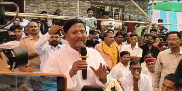 कसबा के पूर्व विधायक अफाक आलम का आरोप – कांग्रेस में टिकट के लिए हुआ करोड़ों का खेल, पप्पू यादव हावी रहे